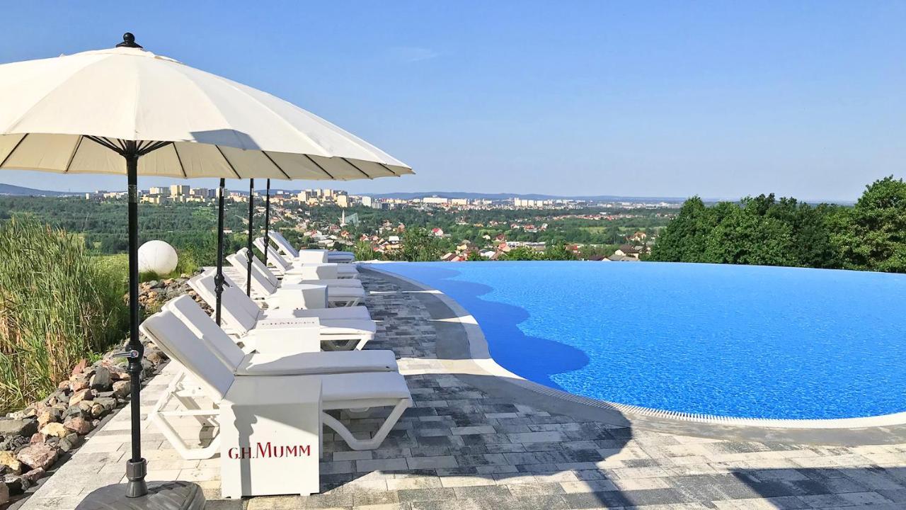 Odyssey Clubhotel Wellness & Spa Adults Only Kielce Eksteriør billede