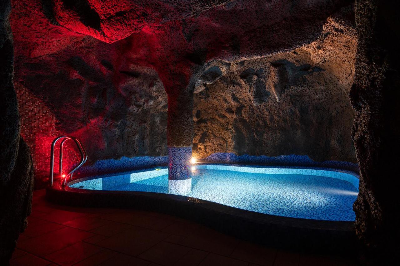 Odyssey Clubhotel Wellness & Spa Adults Only Kielce Eksteriør billede